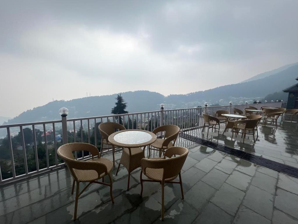 Highsky Resort Dharamshala Exterior foto